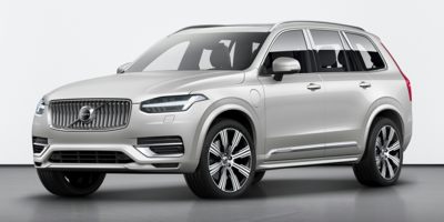 Buy a 2022 Volvo in Maine