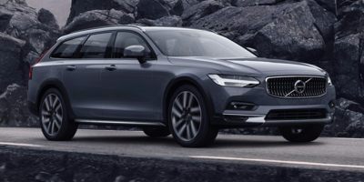 Buy a 2023 Volvo in North Waltham, MA